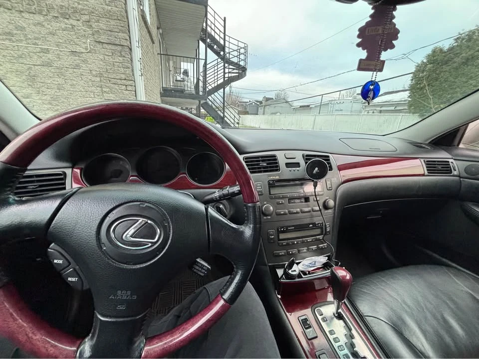 2002 Lexus ES 4th Gen - Image 4 of 5