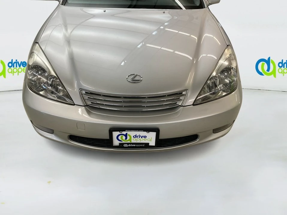 2002 Lexus ES 3rd Gen - Image 15 of 21