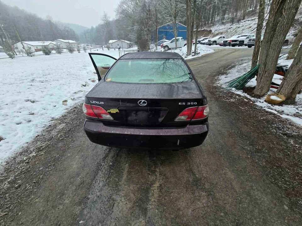 2002 Lexus ES 4th Gen - Image 2 of 5