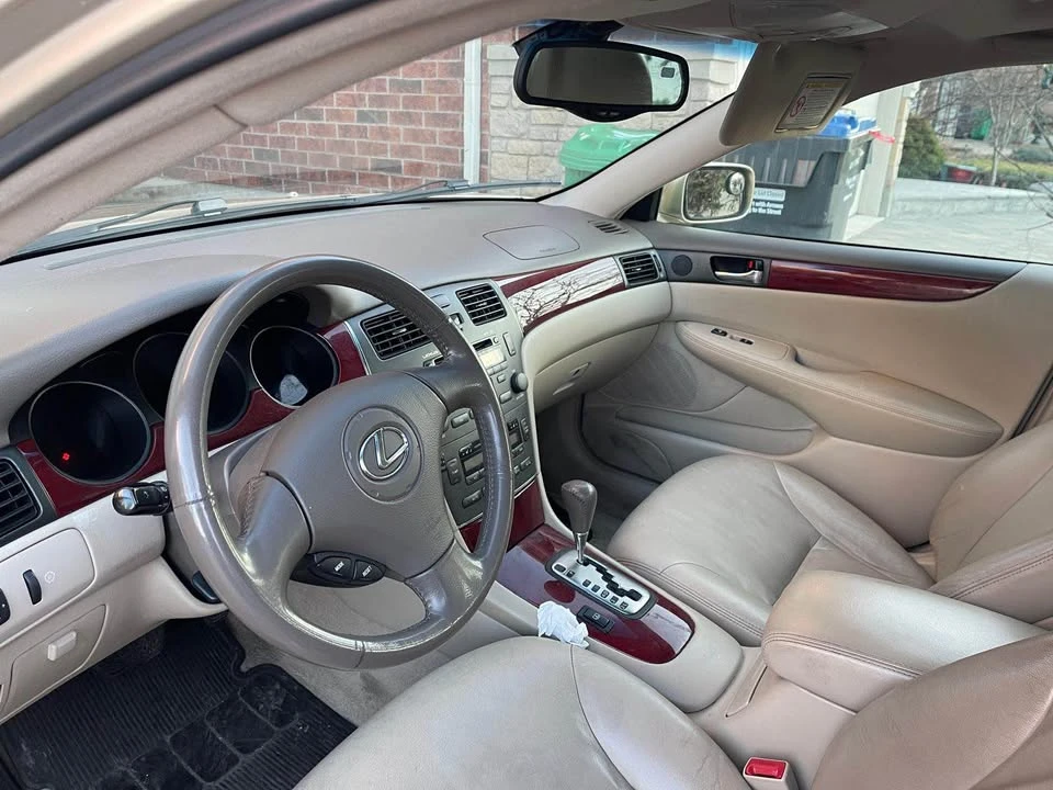 2002 Lexus ES 4th Gen - Image 5 of 15