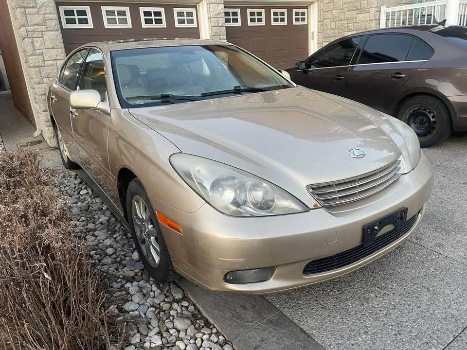 2002 Lexus ES 4th Gen - Image 3 of 15