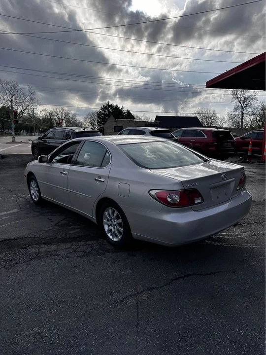 2002 Lexus ES 4th Gen - Image 3 of 8