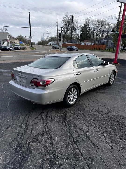 2002 Lexus ES 4th Gen - Image 2 of 8