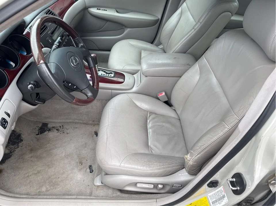 2002 Lexus ES 4th Gen - Image 9 of 20