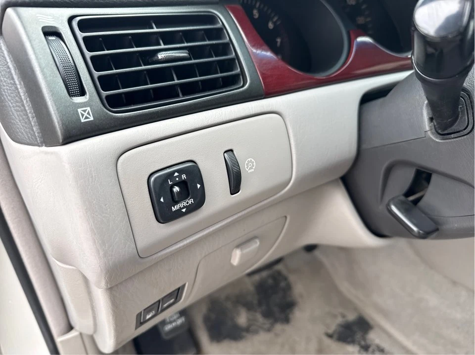 2002 Lexus ES 4th Gen - Image 16 of 20