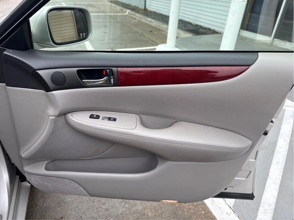2002 Lexus ES 4th Gen - Image 19 of 20