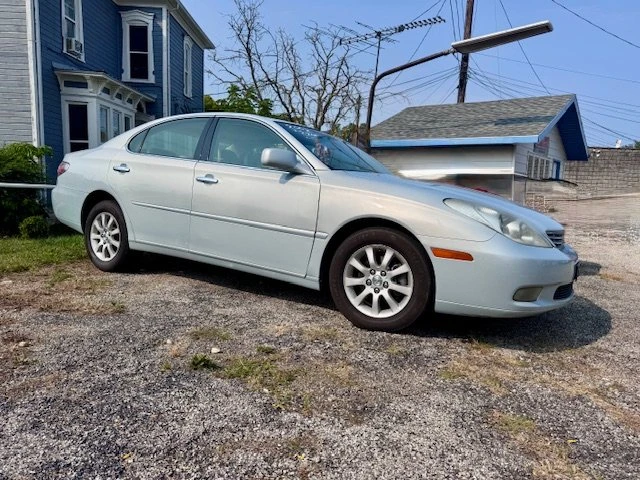 2002 Lexus ES 4th Gen - Image 3 of 9