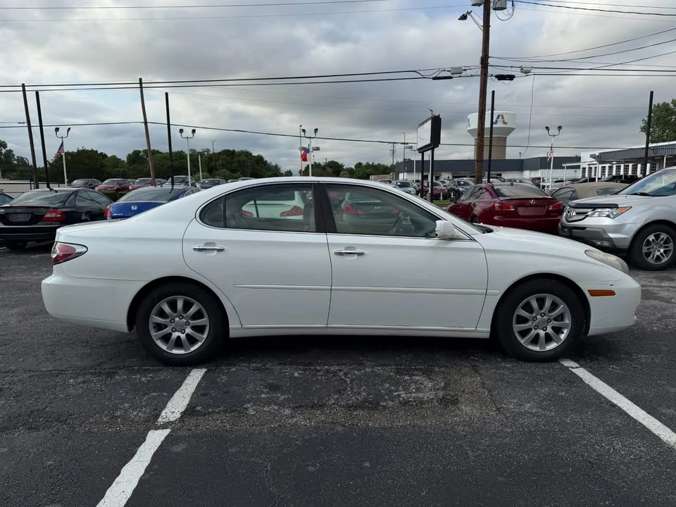 2002 Lexus ES 4th Gen - Image 12 of 20