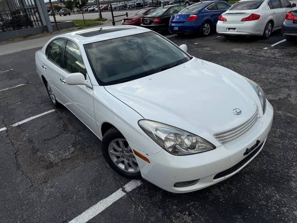 2002 Lexus ES 4th Gen - Image 5 of 20