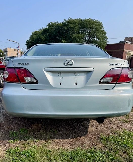 2002 Lexus ES 4th Gen - Image 4 of 9