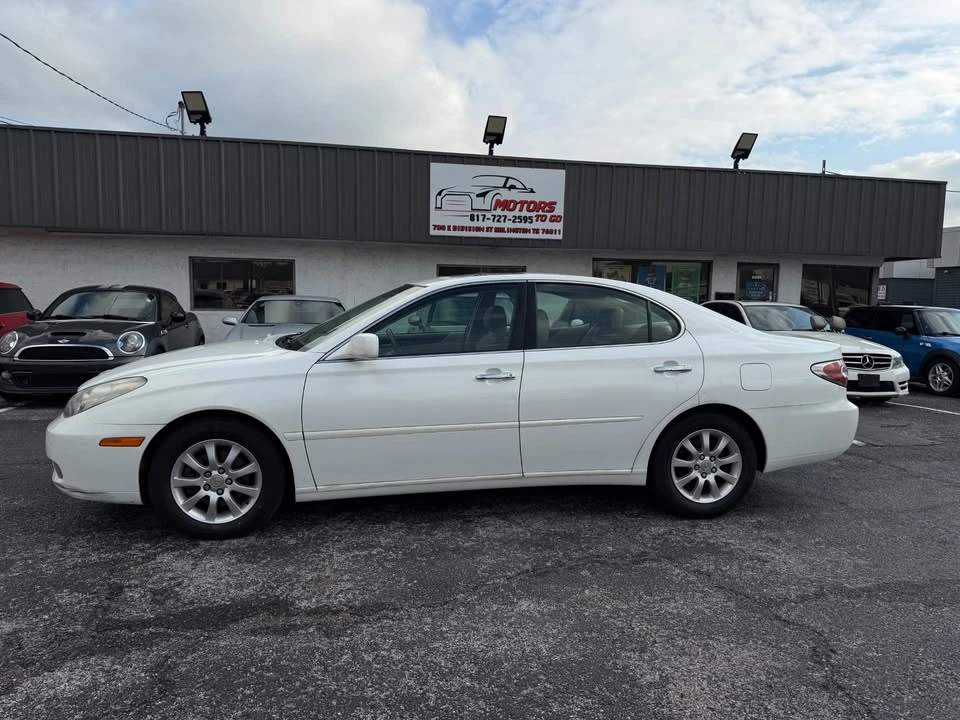 2002 Lexus ES 4th Gen - Image 11 of 20