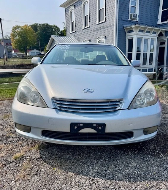 2002 Lexus ES 4th Gen - Image 2 of 9