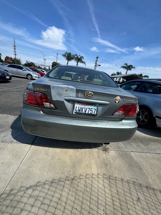 2002 Lexus ES 4th Gen - Image 5 of 5