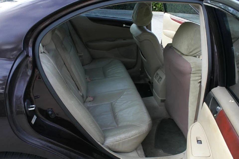 2002 Lexus ES 4th Gen - Image 10 of 11