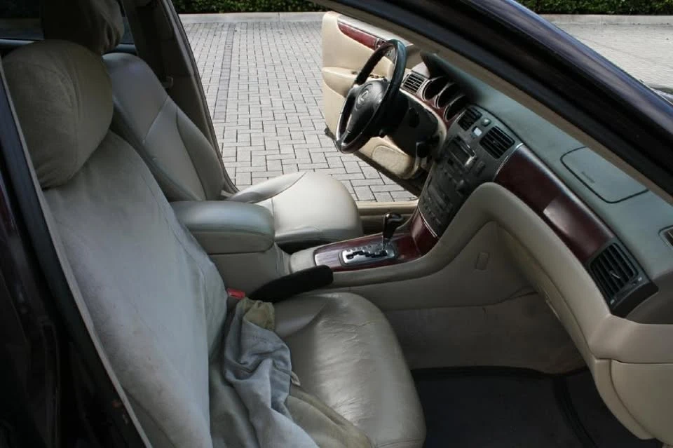 2002 Lexus ES 4th Gen - Image 11 of 11