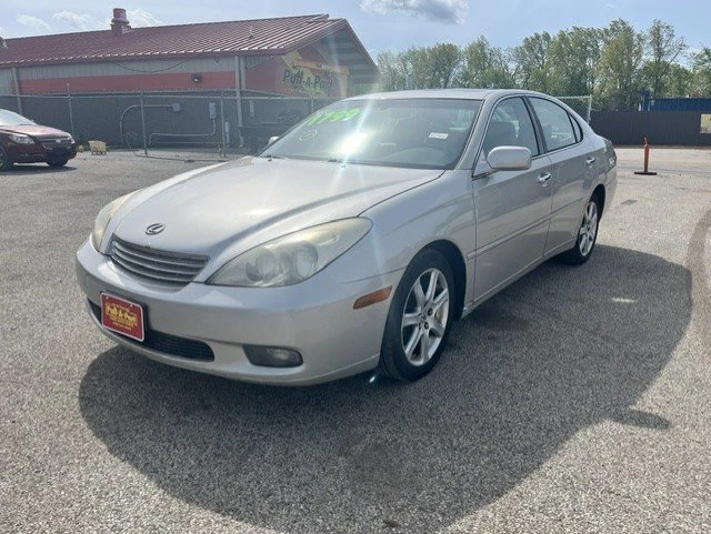 2002 Lexus ES 4th Gen - Image 2 of 12