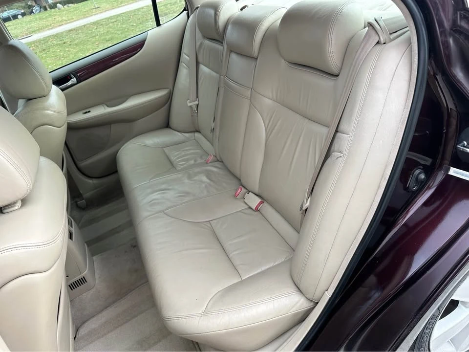 2002 Lexus ES 3rd Gen - Image 10 of 20