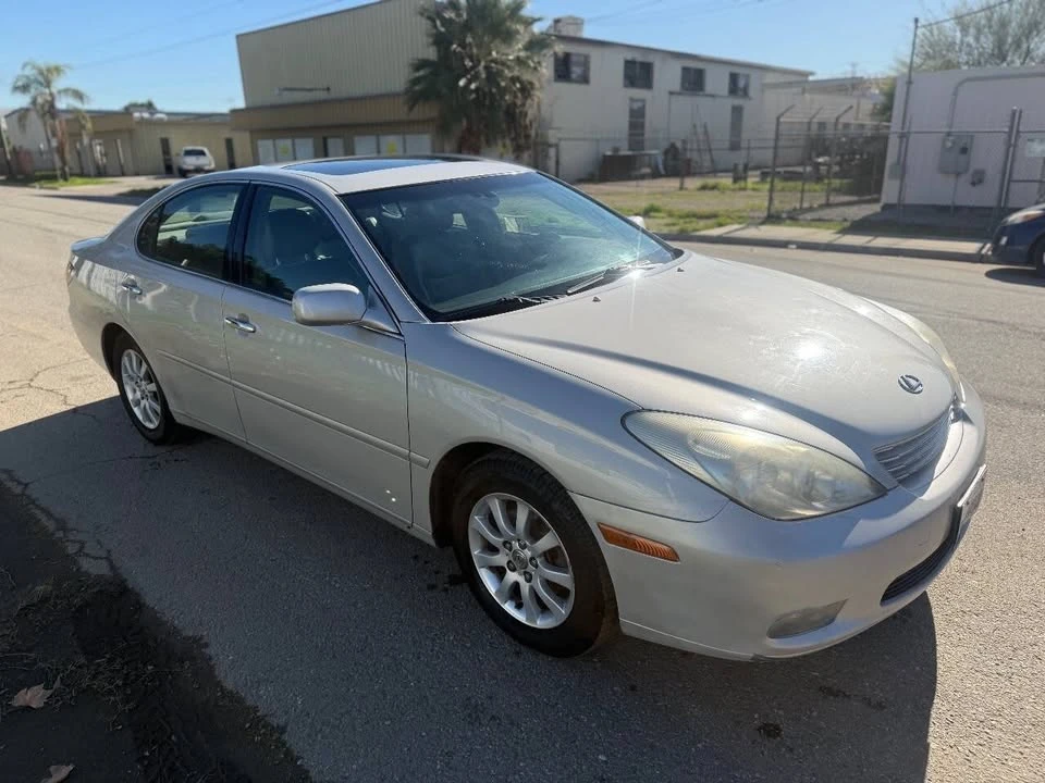 2002 Lexus ES 3rd Gen - Image 5 of 12