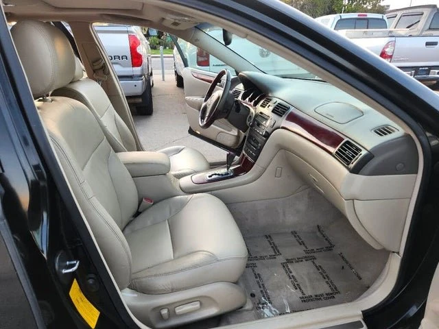 2002 Lexus ES 4th Gen - Image 14 of 20