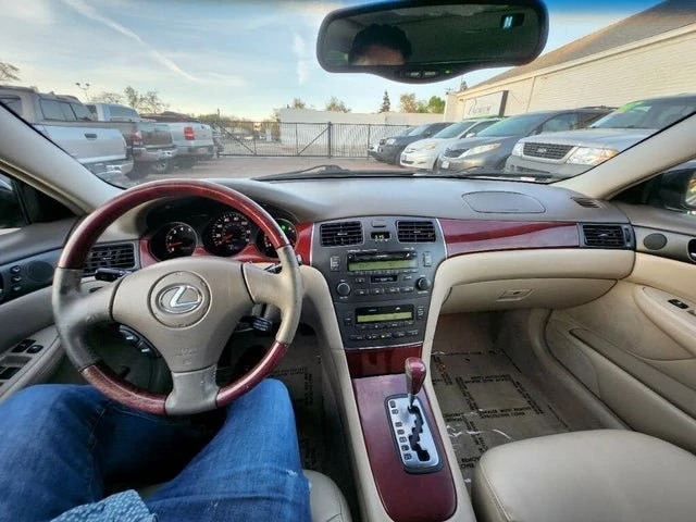 2002 Lexus ES 4th Gen - Image 15 of 20