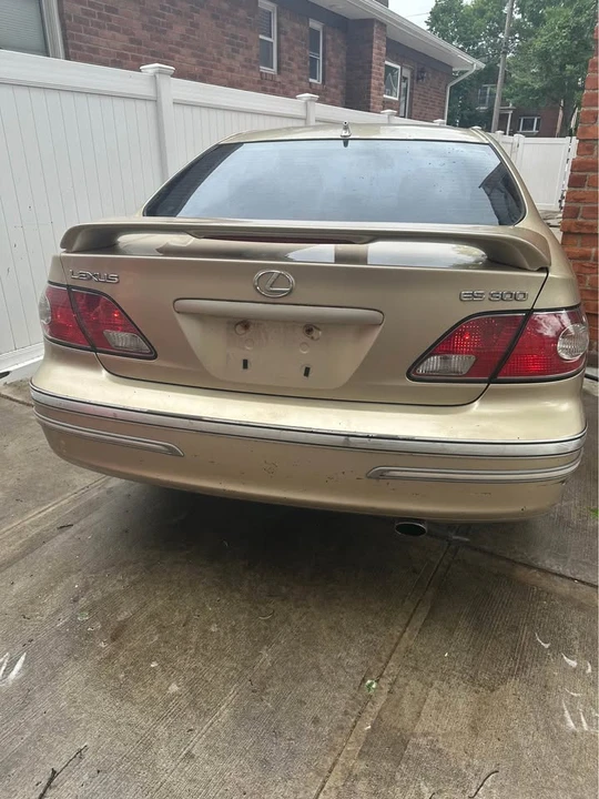 2002 Lexus ES 3rd Gen - Image 2 of 6