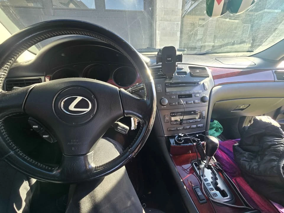 2002 Lexus ES 3rd Gen - Image 3 of 8