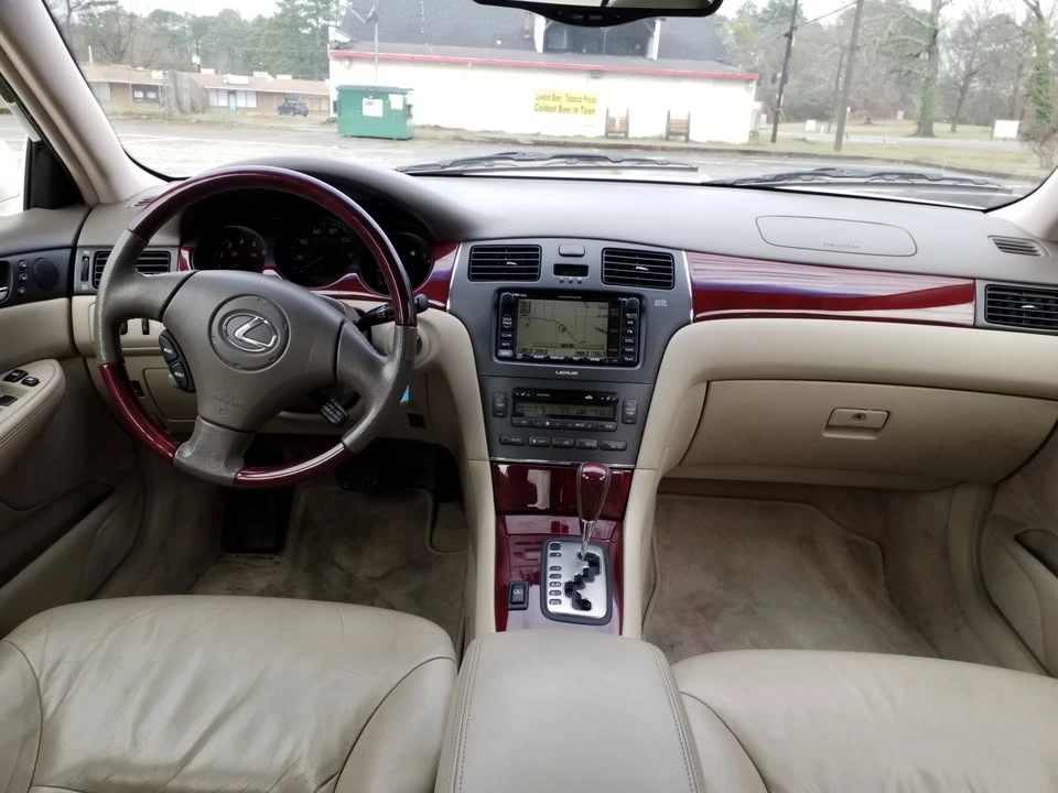 2002 Lexus ES 4th Gen - Image 12 of 20