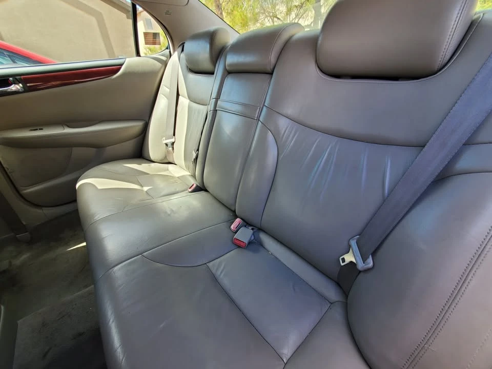 2002 Lexus ES 4th Gen - Image 11 of 20