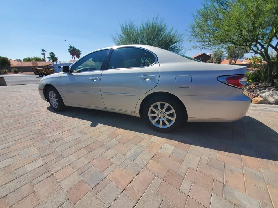 2002 Lexus ES 4th Gen - Image 2 of 20