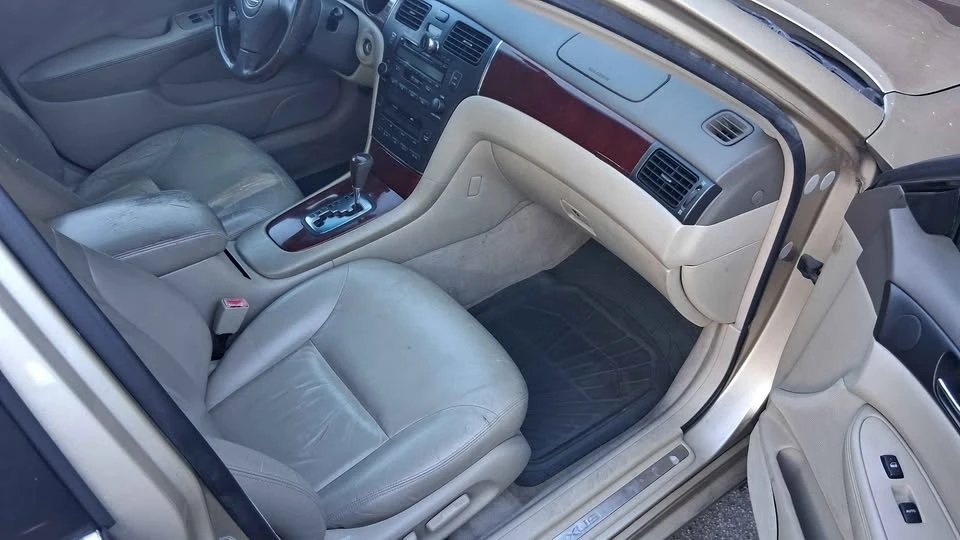 2002 Lexus ES 4th Gen - Image 7 of 9