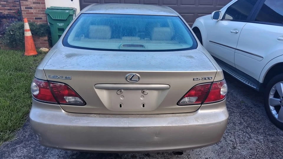 2002 Lexus ES 4th Gen - Image 3 of 9