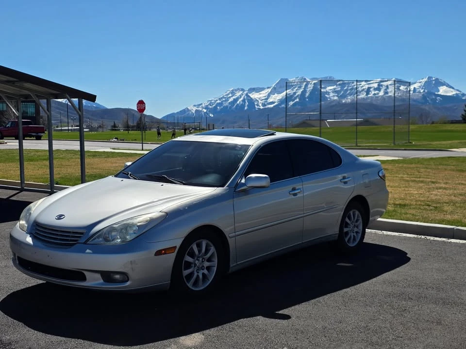 2002 Lexus ES 4th Gen - Image 5 of 9