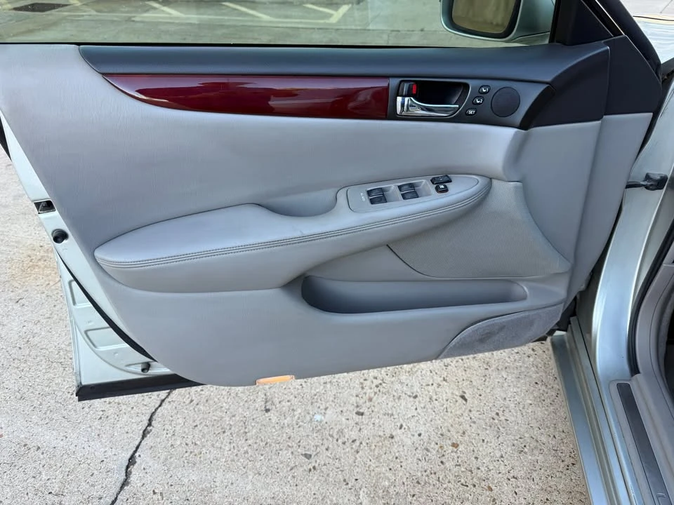 2002 Lexus ES 4th Gen - Image 16 of 16