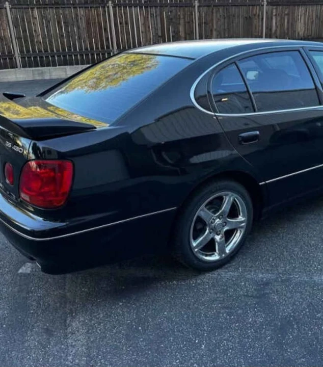 2002 Lexus GS 2nd Gen - Image 2 of 5