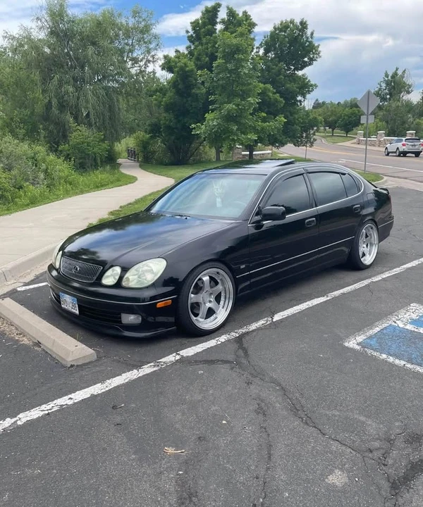 2002 Lexus GS 2nd Gen - Image 2 of 3