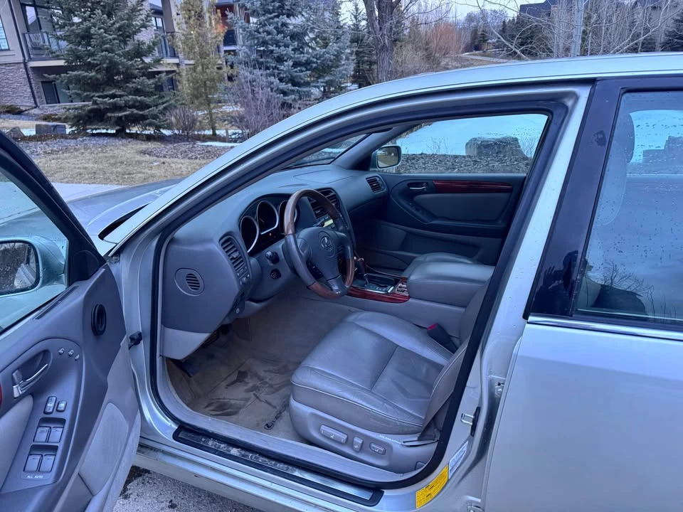 2002 Lexus GS 2nd Gen - Image 8 of 9