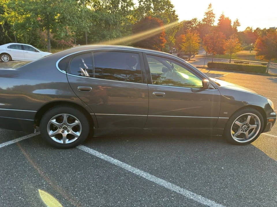 2002 Lexus GS 2nd Gen - Image 2 of 12