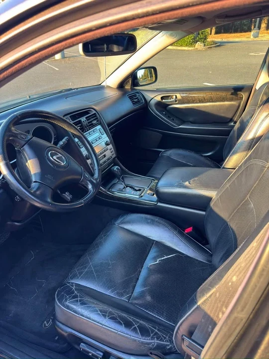 2002 Lexus GS 2nd Gen - Image 4 of 12