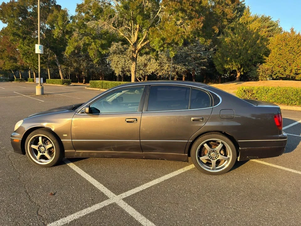 2002 Lexus GS 2nd Gen - Image 8 of 12