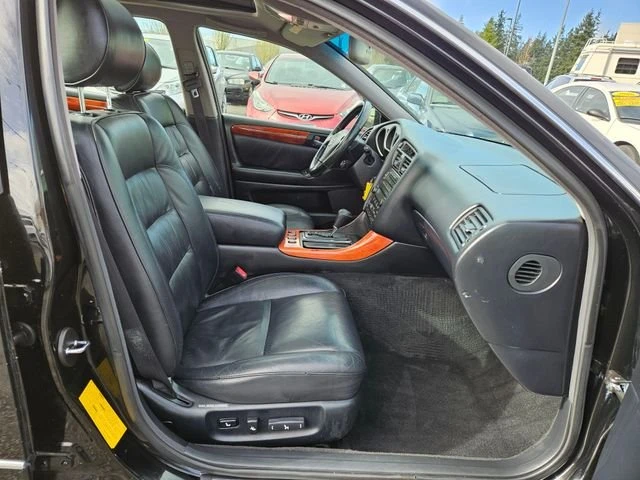 2002 Lexus GS 2nd Gen - Image 6 of 15