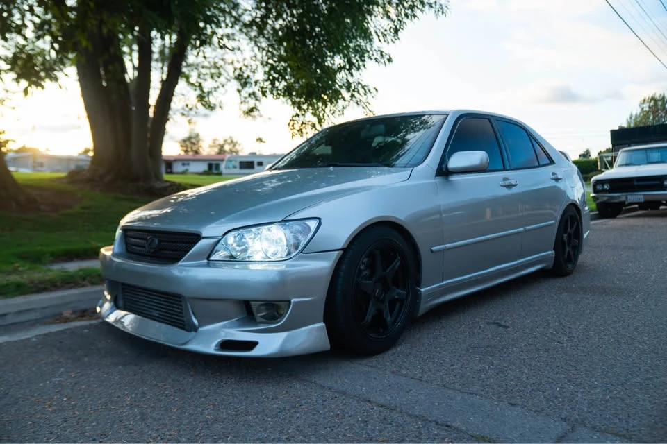 2002 Lexus IS 1st Gen - Image 5 of 12