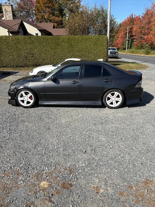 2002 Lexus IS 1st Gen - Image 5 of 8