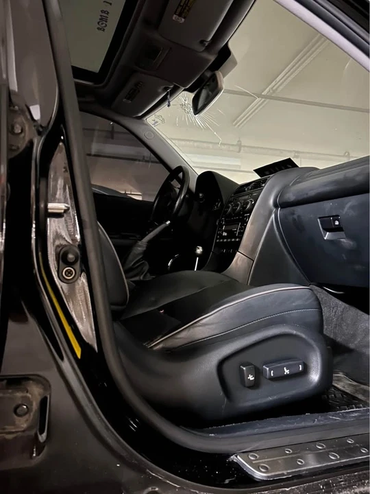 2002 Lexus IS 1st Gen - Image 2 of 8