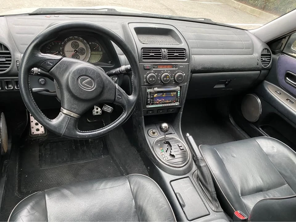 2002 Lexus IS 1st Gen - Image 9 of 14