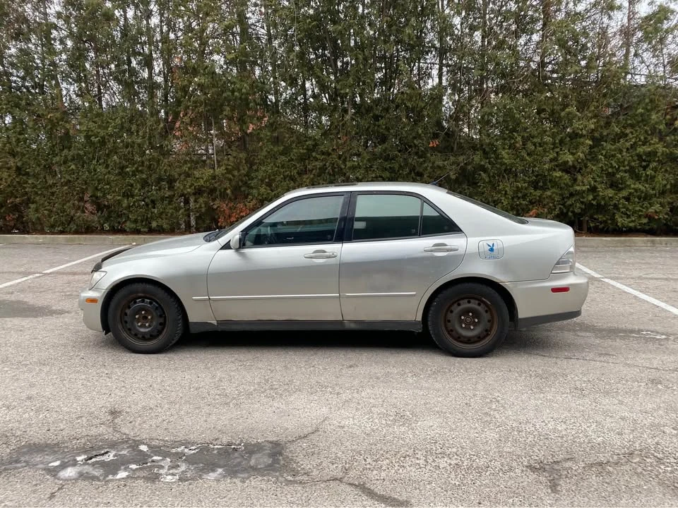 2002 Lexus IS 1st Gen - Image 8 of 14