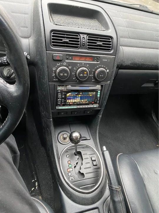 2002 Lexus IS 1st Gen - Image 11 of 14
