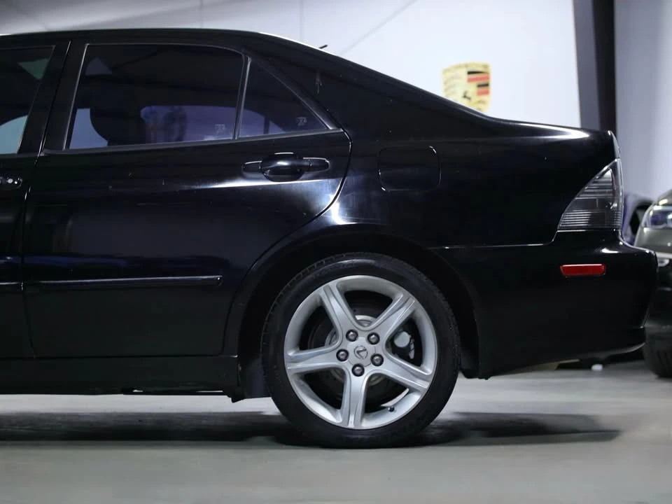 2002 Lexus IS 1st Gen - Image 19 of 20