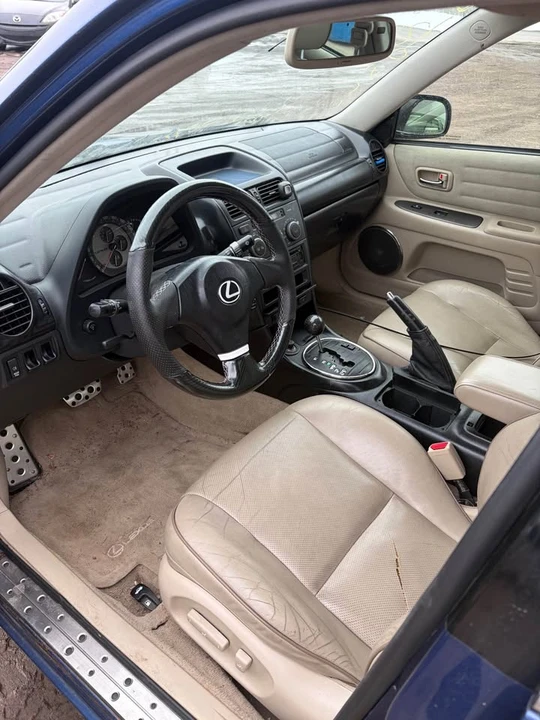 2002 Lexus IS 1st Gen - Image 11 of 11