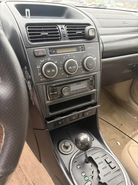 2002 Lexus IS 1st Gen - Image 9 of 11