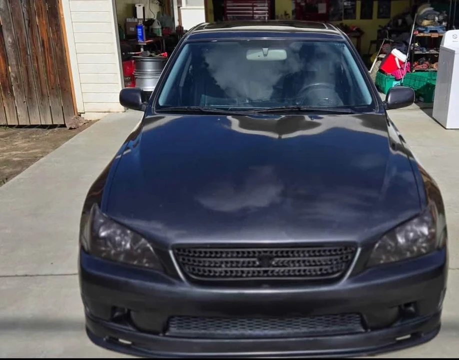 2002 Lexus IS 1st Gen - Image 4 of 10